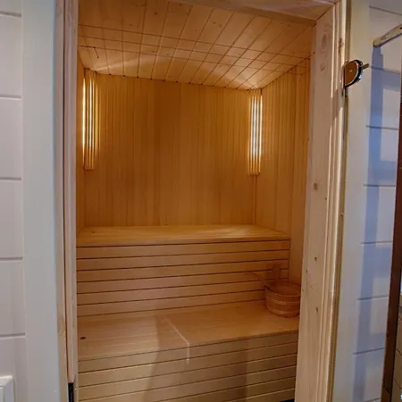 Chalet New 4bedroom With Sauna, Terrace & Fireplace *