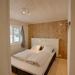 New 4bedroom With Sauna, Terrace & Fireplace شاليه