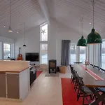 شاليه New 4bedroom With Sauna, Terrace & Fireplace Beitostolen