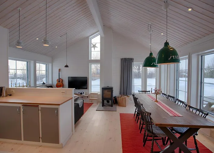 シャレー New 4bedroom With Sauna, Terrace & Fireplace Beitostolen